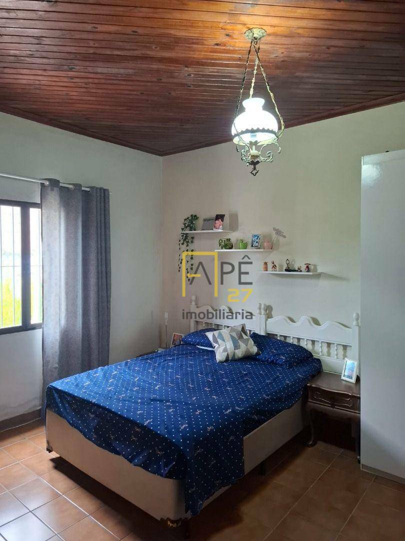 Casa à venda com 3 quartos, 200m² - Foto 13