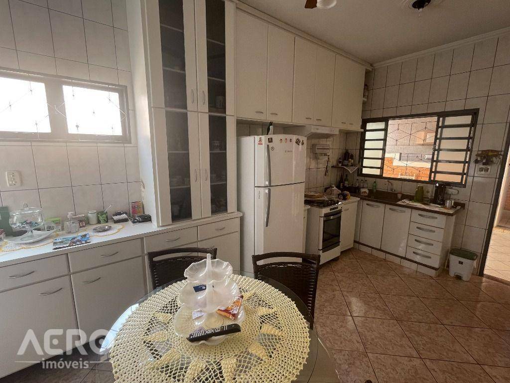 Casa à venda com 3 quartos, 161m² - Foto 19