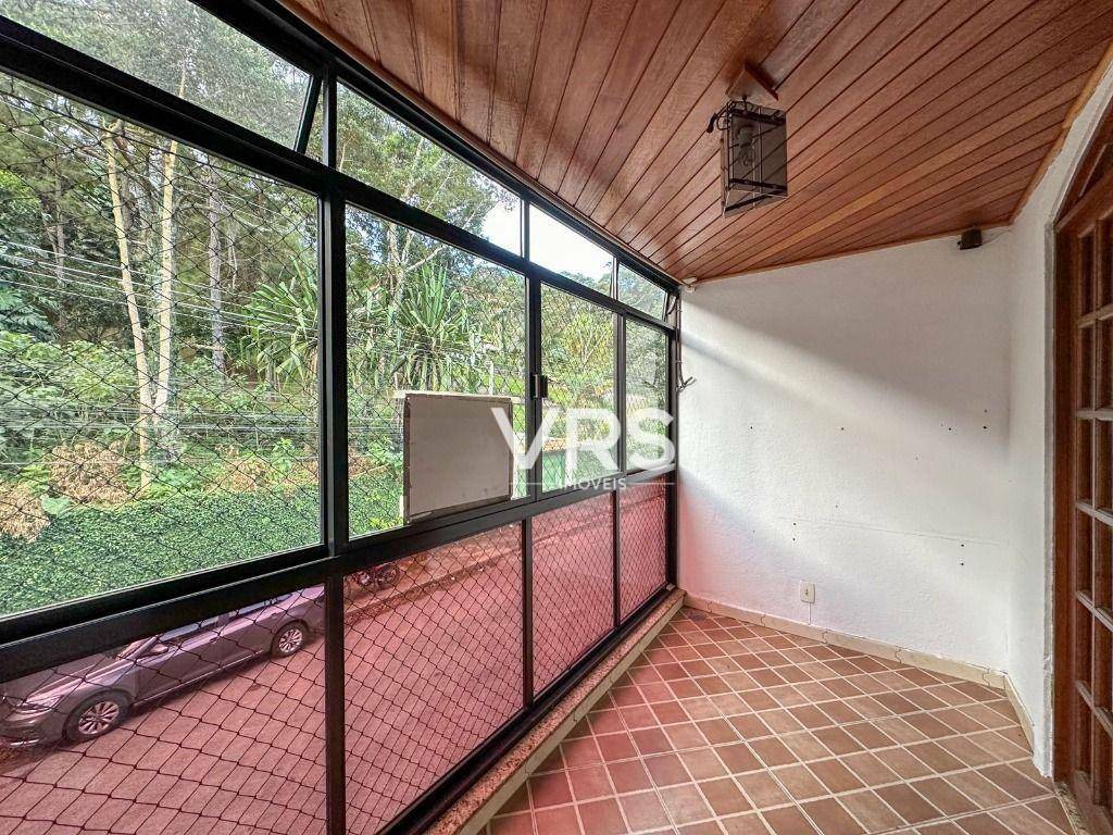 Casa à venda com 3 quartos, 182m² - Foto 3