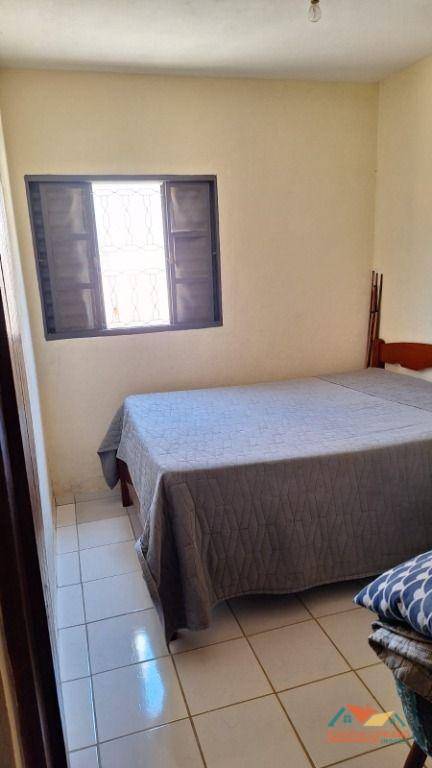 Casa à venda com 3 quartos, 250m² - Foto 13