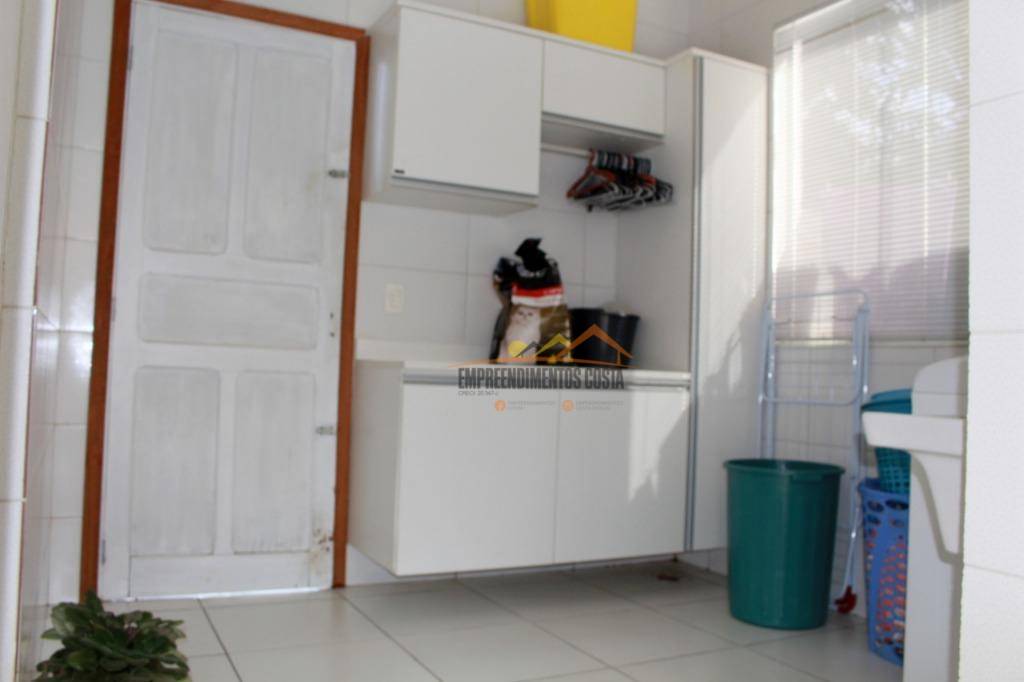 Casa de Condomínio à venda com 3 quartos, 294m² - Foto 15