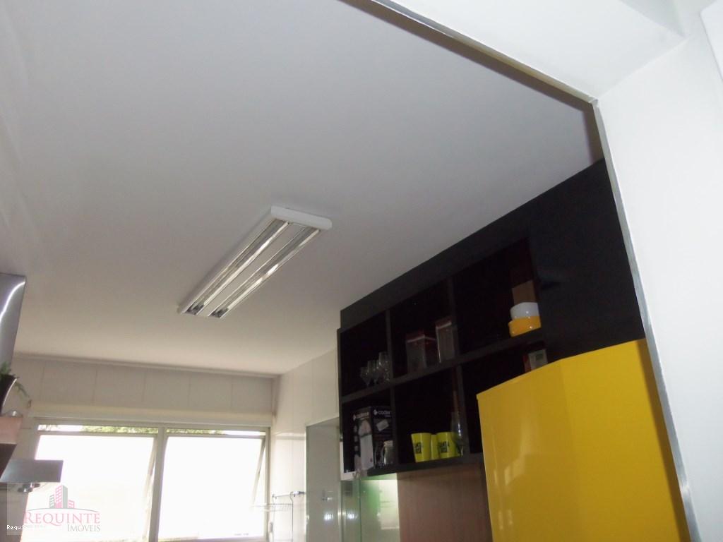 Apartamento para alugar com 2 quartos, 62m² - Foto 24