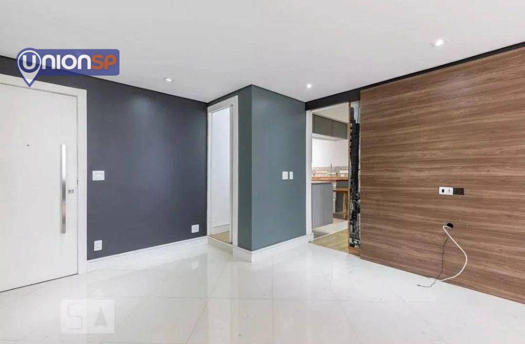 Apartamento à venda com 3 quartos, 135m² - Foto 4