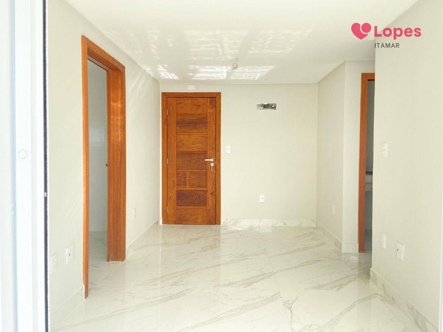 Apartamento à venda com 2 quartos, 65m² - Foto 7