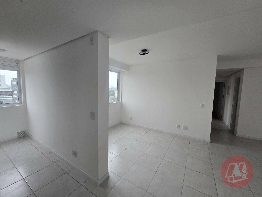 Apartamento para alugar com 3 quartos, 74m² - Foto 7
