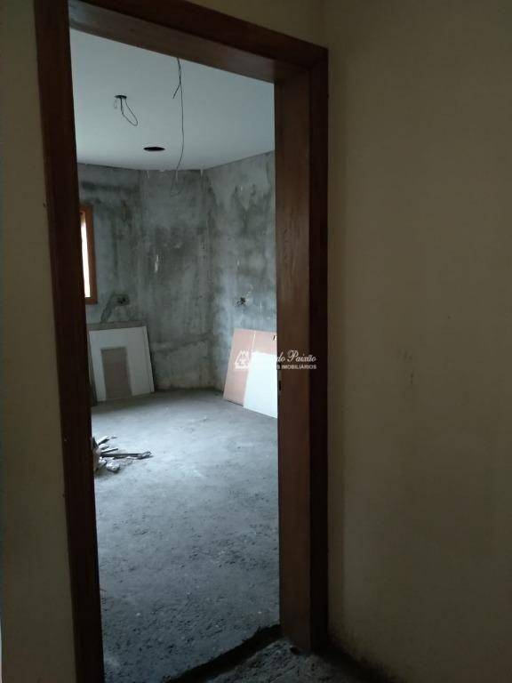 Sobrado à venda com 3 quartos, 250m² - Foto 8