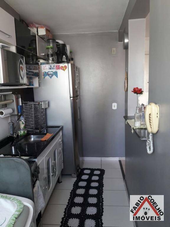 Apartamento à venda com 2 quartos, 46m² - Foto 2