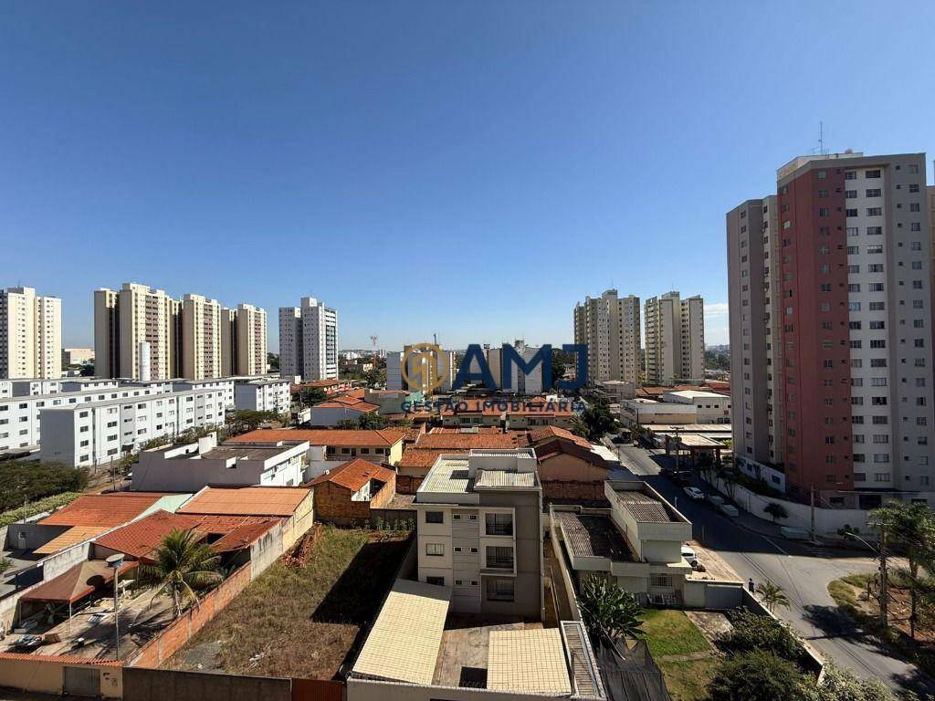 Apartamento para alugar com 2 quartos, 100m² - Foto 12