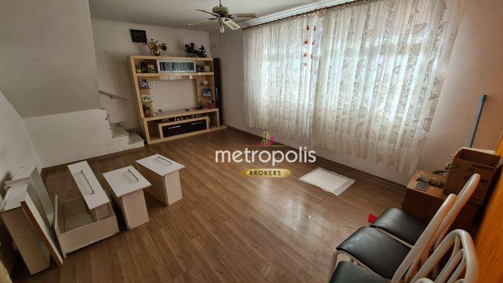 Sobrado à venda com 3 quartos, 240m² - Foto 1