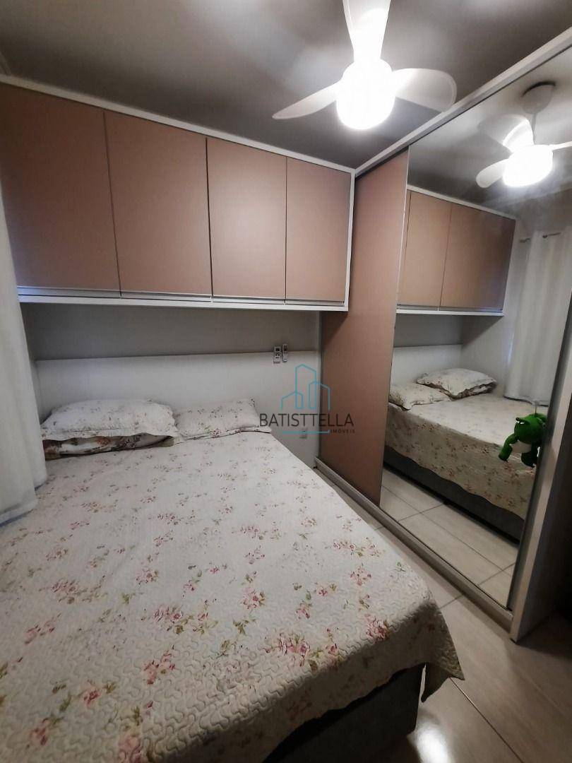 Apartamento à venda com 2 quartos, 65m² - Foto 11