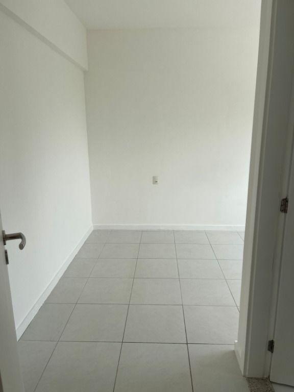 Apartamento à venda com 3 quartos, 93m² - Foto 19