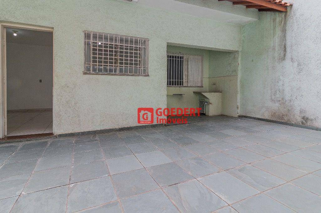 Casa para alugar com 3 quartos, 197m² - Foto 38