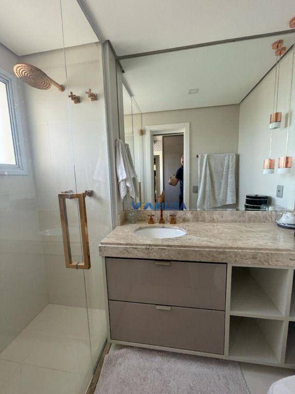 Apartamento à venda com 3 quartos, 197m² - Foto 12