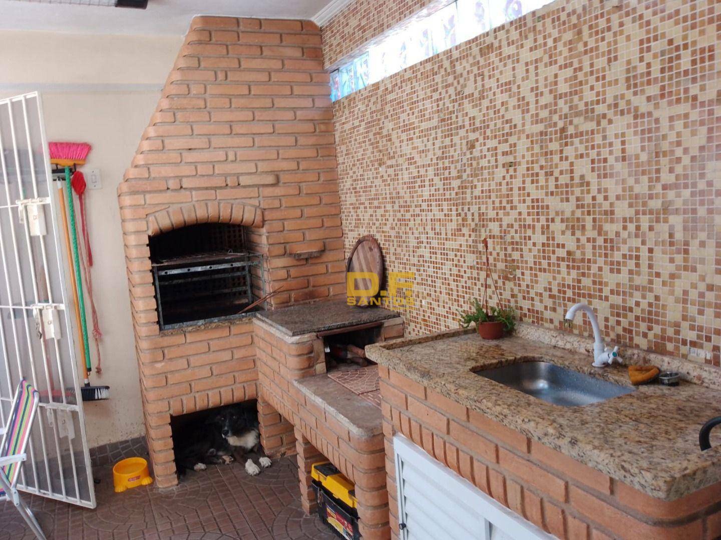 Casa à venda e aluguel com 1 quarto, 55m² - Foto 1