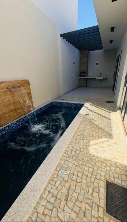 Casa à venda com 3 quartos, 200m² - Foto 11