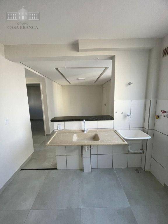 Apartamento à venda com 2 quartos, 44m² - Foto 8