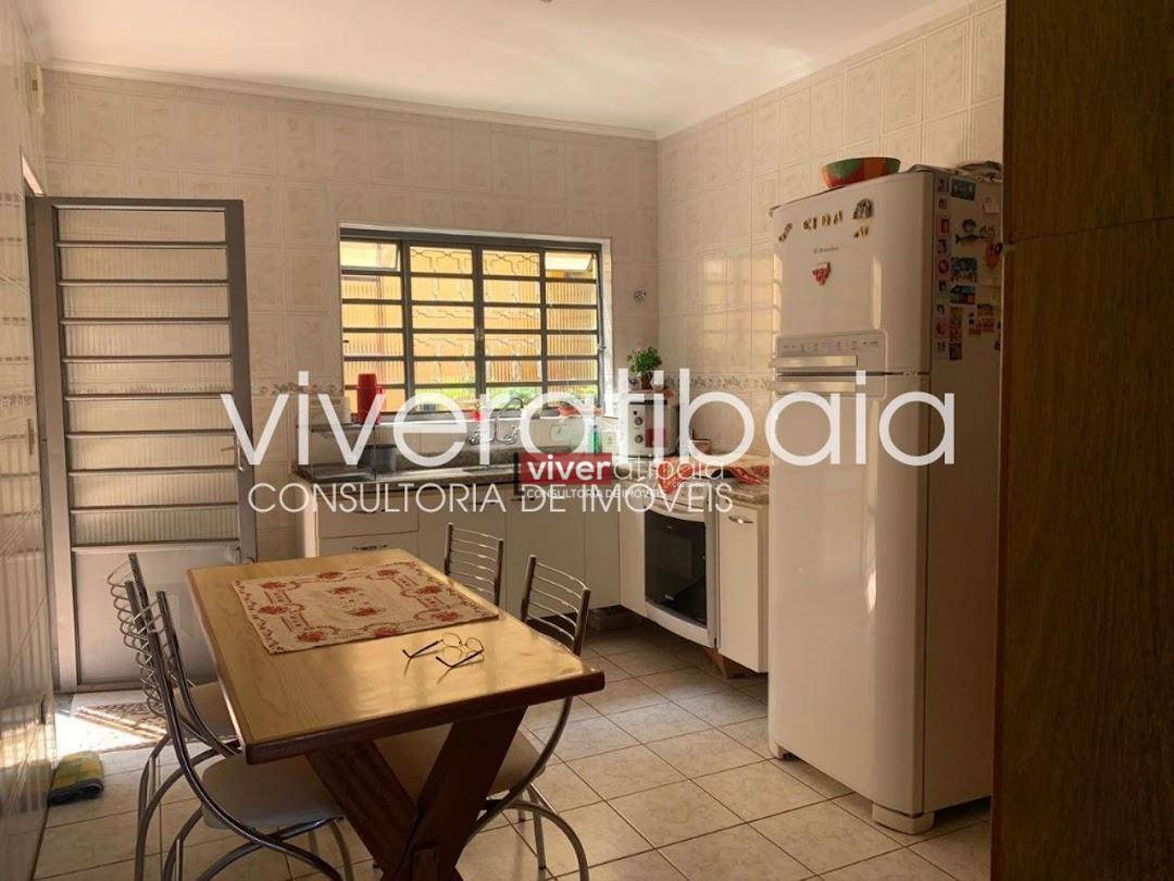 Casa à venda e aluguel com 3 quartos, 159m² - Foto 6