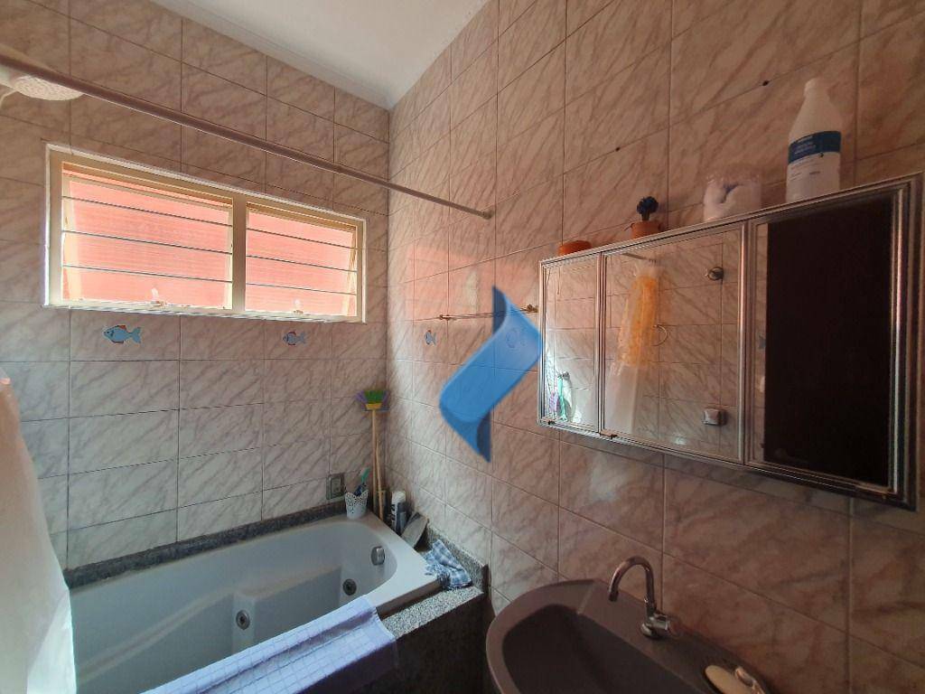 Casa à venda com 3 quartos, 145m² - Foto 13