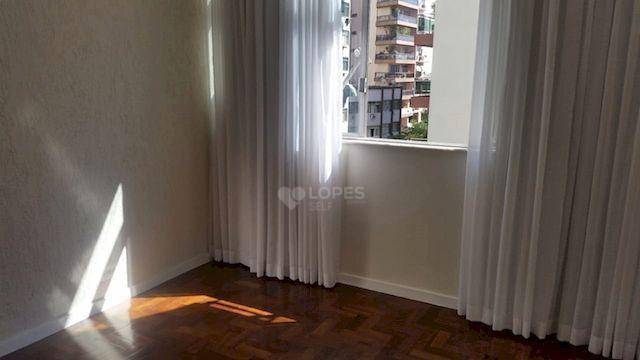 Apartamento à venda com 3 quartos, 120m² - Foto 4