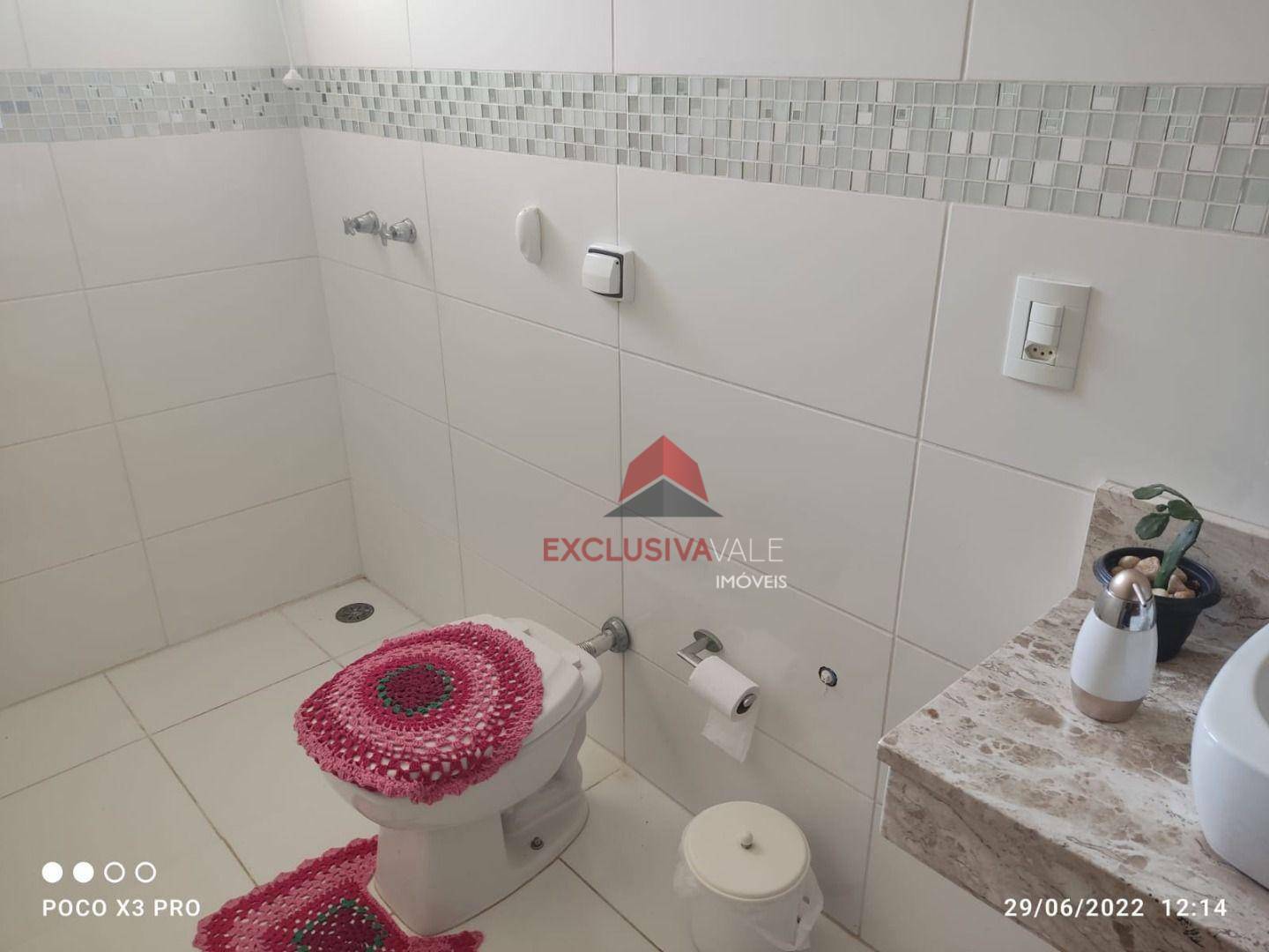 Casa de Condomínio à venda com 3 quartos, 300m² - Foto 17