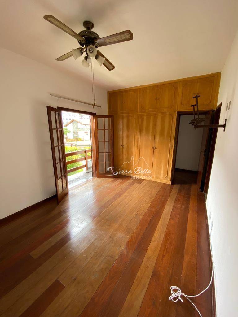 Casa de Condomínio à venda com 5 quartos, 211m² - Foto 32