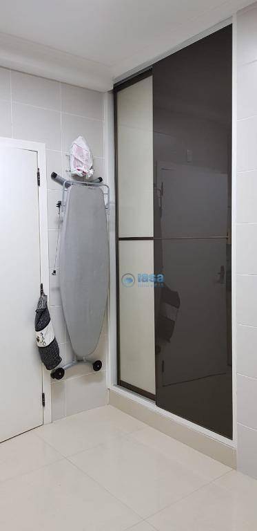 Apartamento à venda com 3 quartos, 140m² - Foto 27