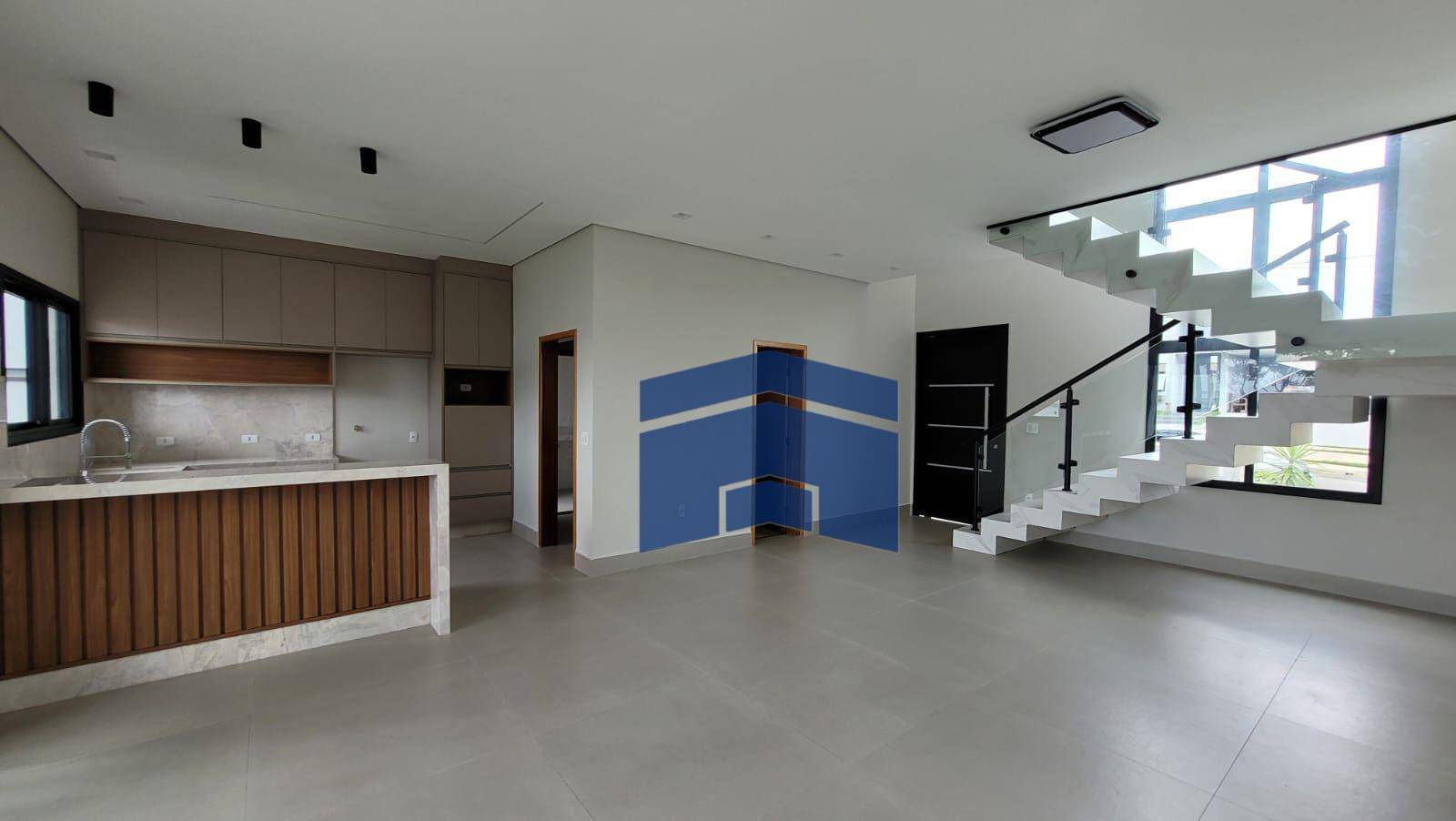 Sobrado à venda com 3 quartos, 258m² - Foto 3