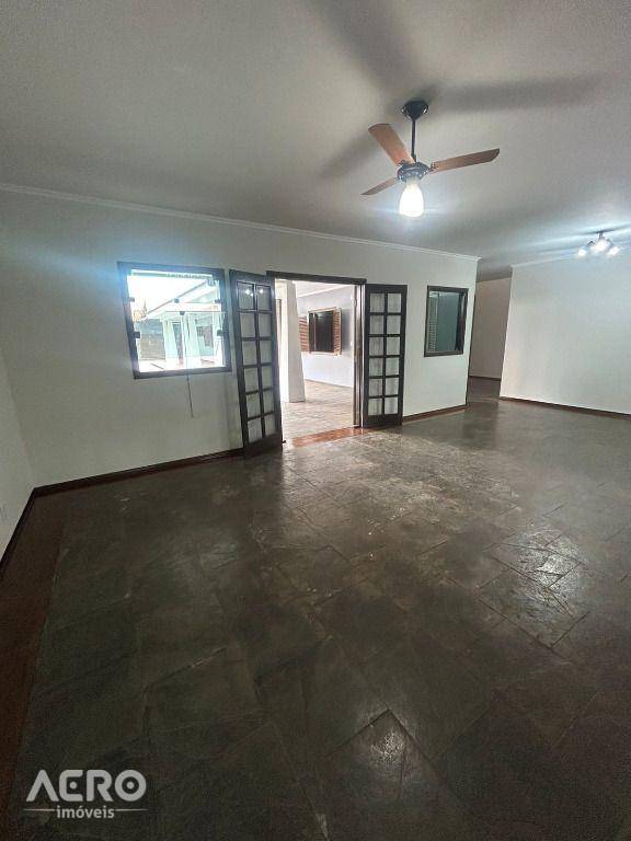 Casa, 3 quartos, 308 m² - Foto 9