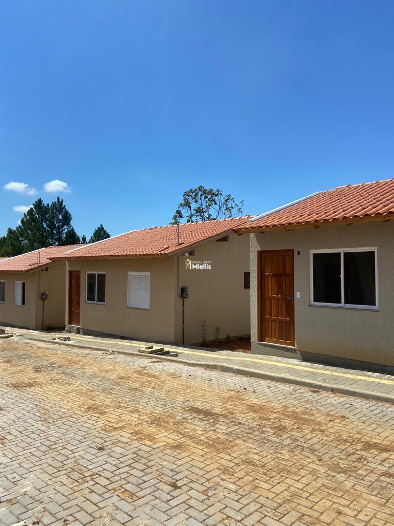 Casa à venda com 2 quartos, 50m² - Foto 8