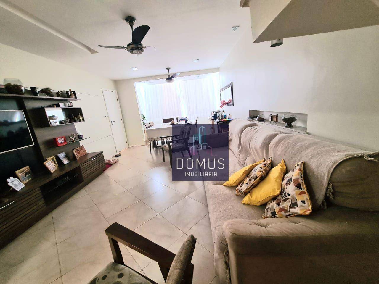 Casa à venda com 4 quartos, 210m² - Foto 4