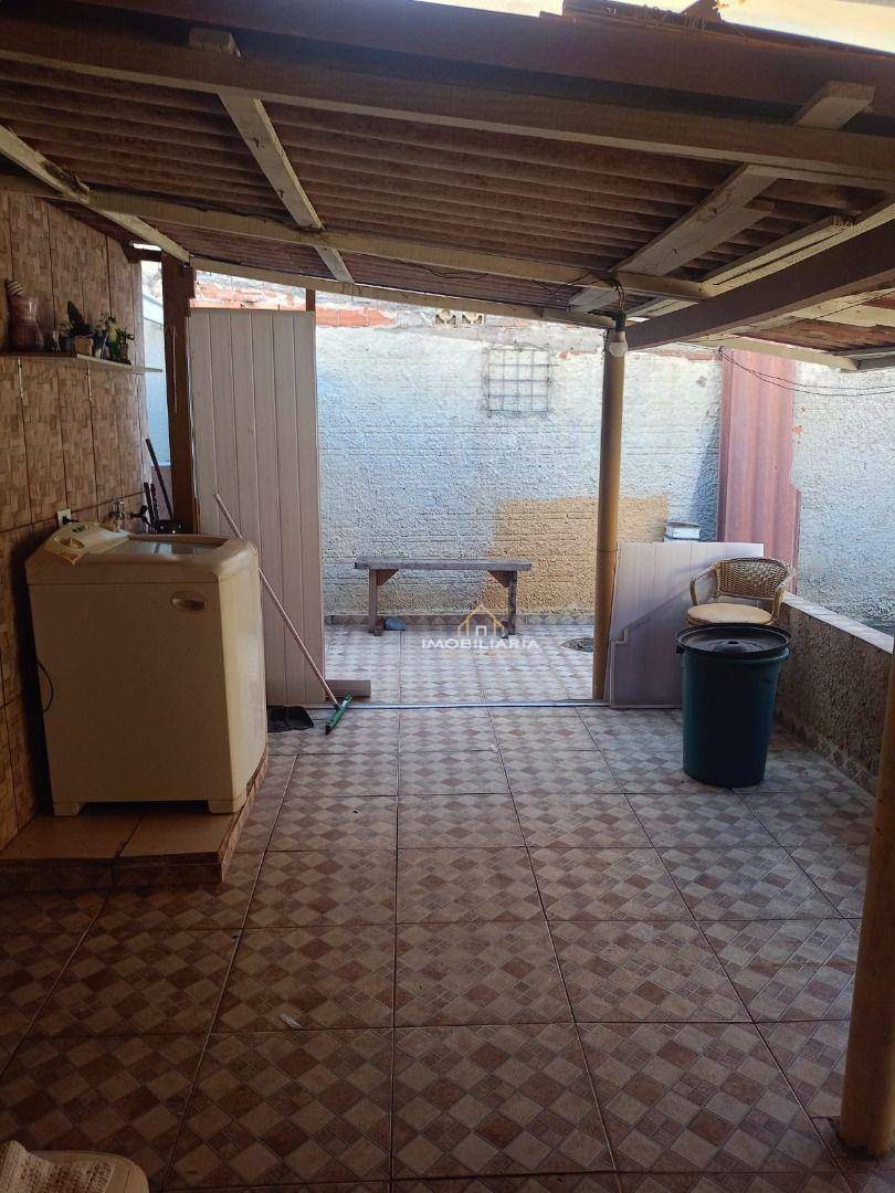 Casa à venda com 2 quartos, 75m² - Foto 9