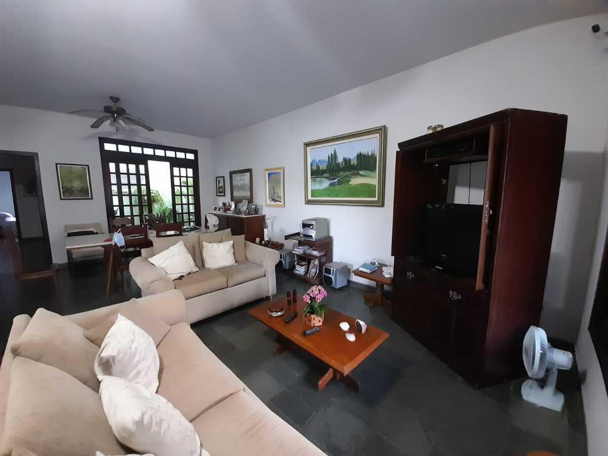 Casa à venda com 4 quartos, 690m² - Foto 9