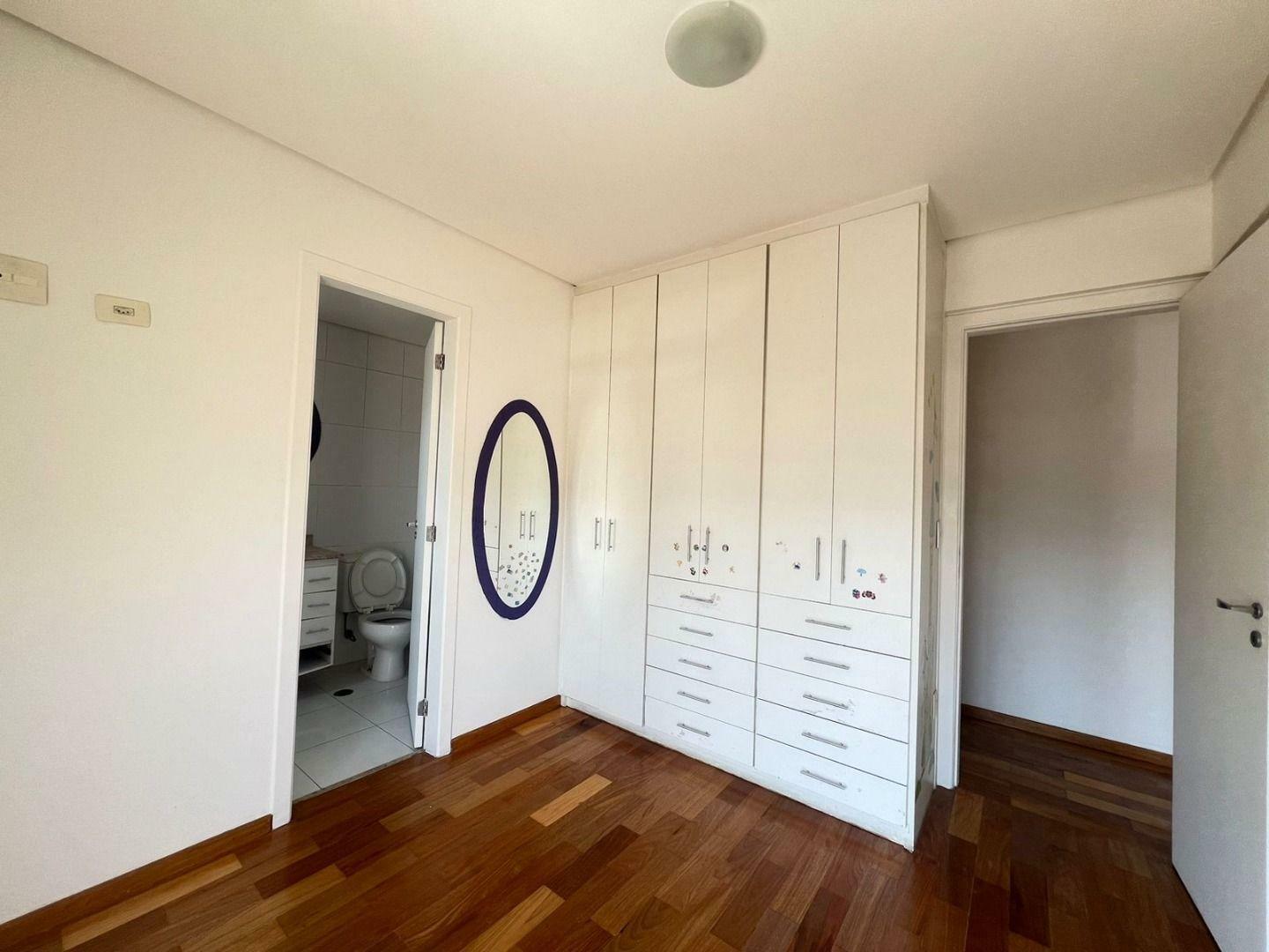 Apartamento para alugar com 4 quartos, 173m² - Foto 14