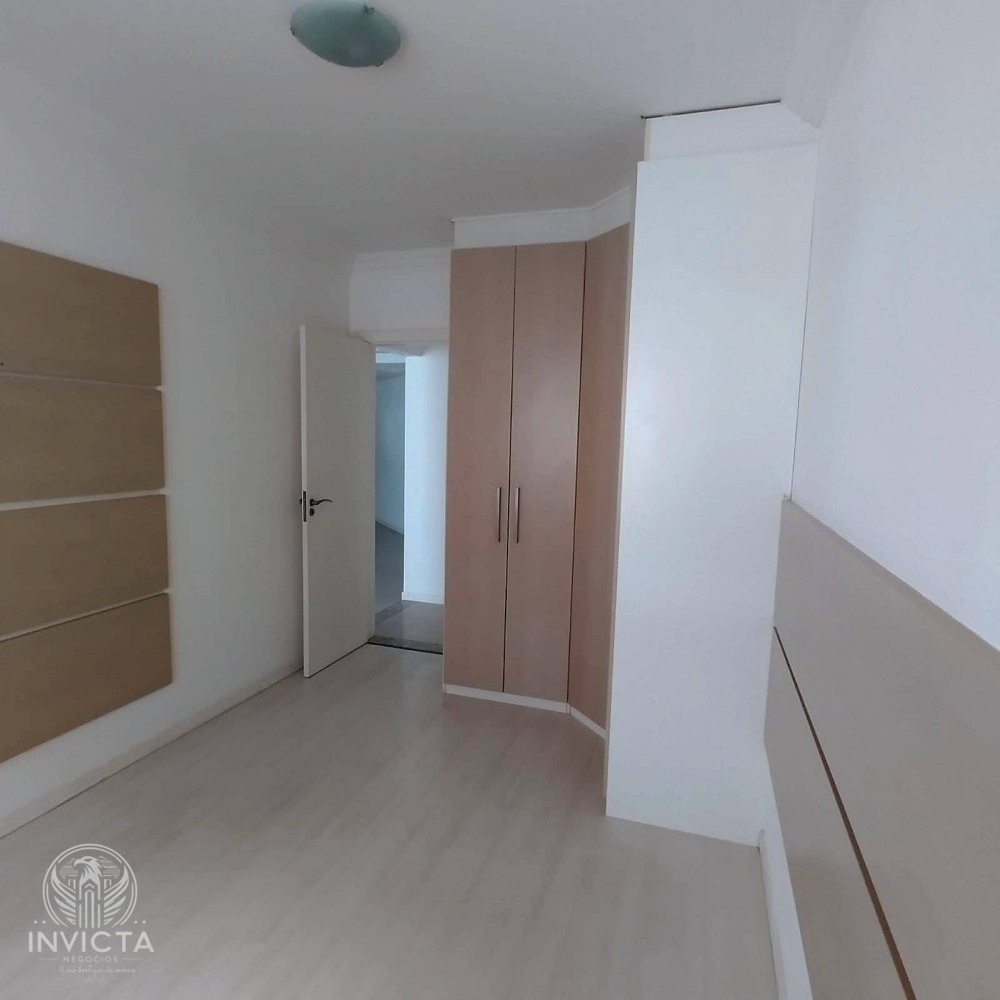 Apartamento à venda com 3 quartos, 105m² - Foto 12