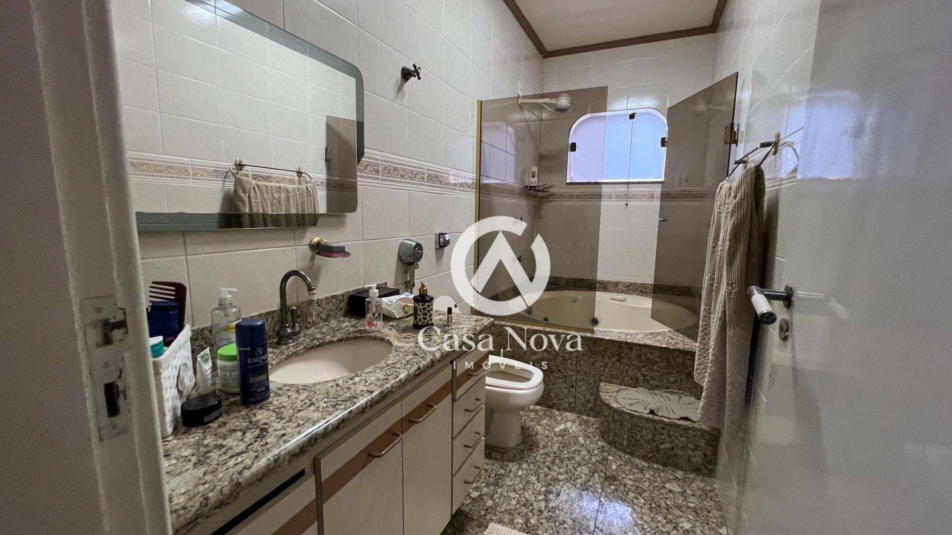 Apartamento à venda com 3 quartos, 182m² - Foto 12