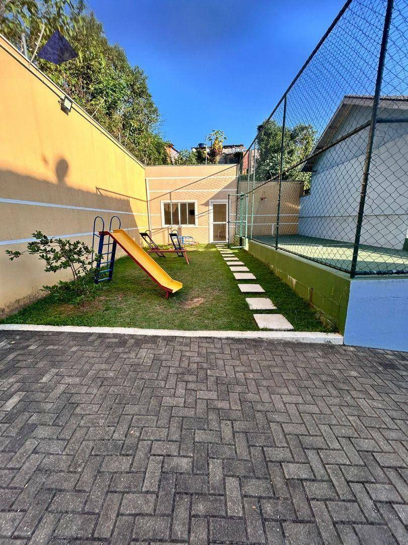 Sobrado à venda com 3 quartos, 75m² - Foto 4