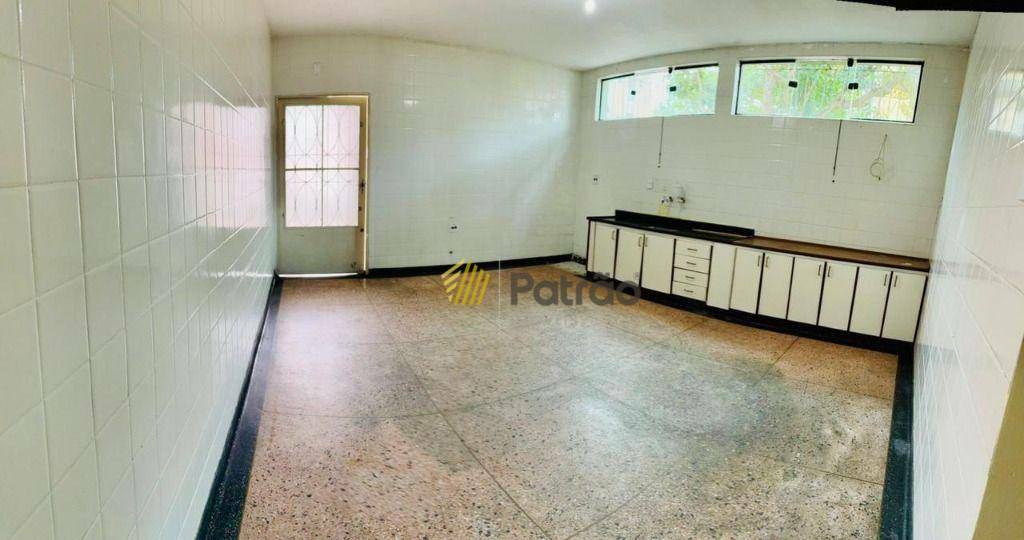 Sobrado à venda e aluguel com 2 quartos, 156m² - Foto 20