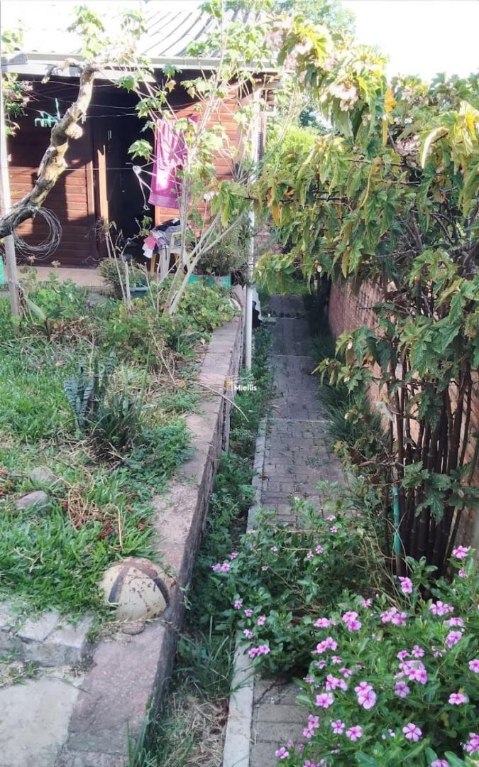 Casa à venda com 1 quarto, 100m² - Foto 10