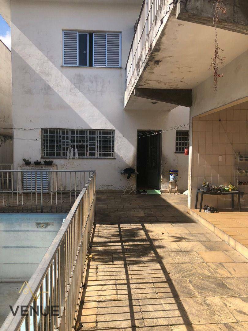 Sobrado à venda com 4 quartos, 450M2 - Foto 11