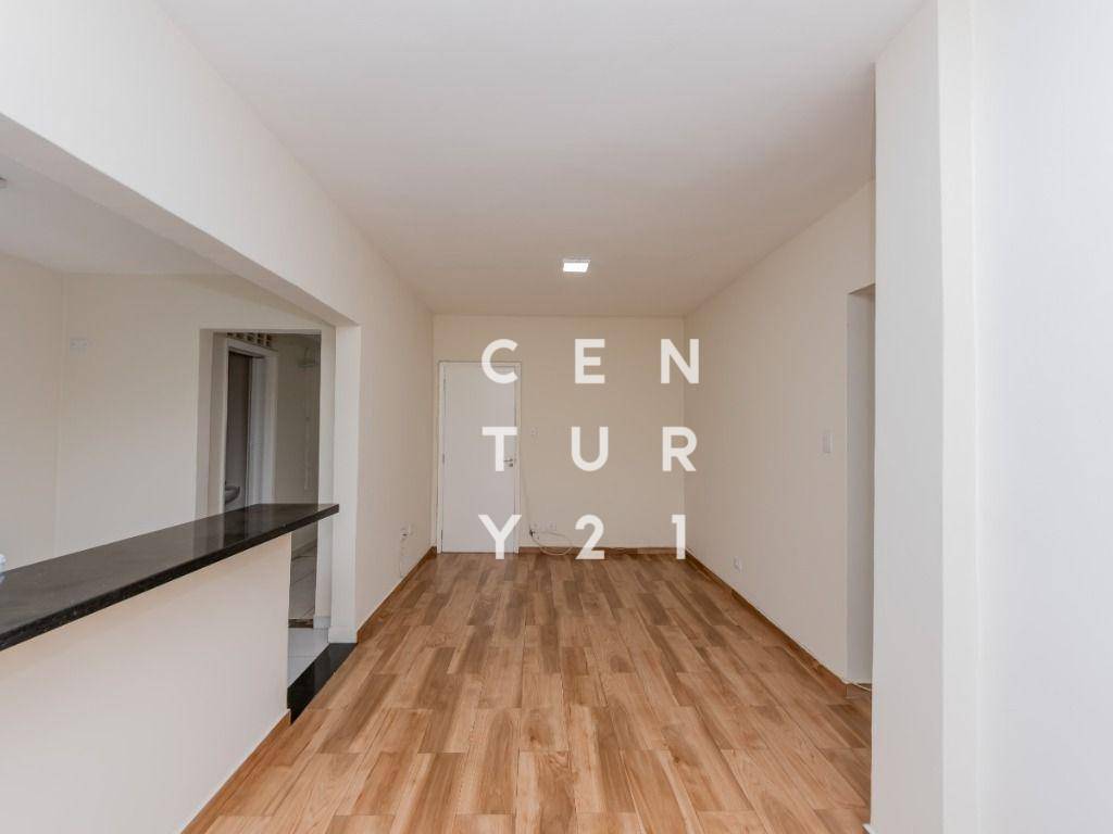 Apartamento à venda com 2 quartos, 62m² - Foto 3