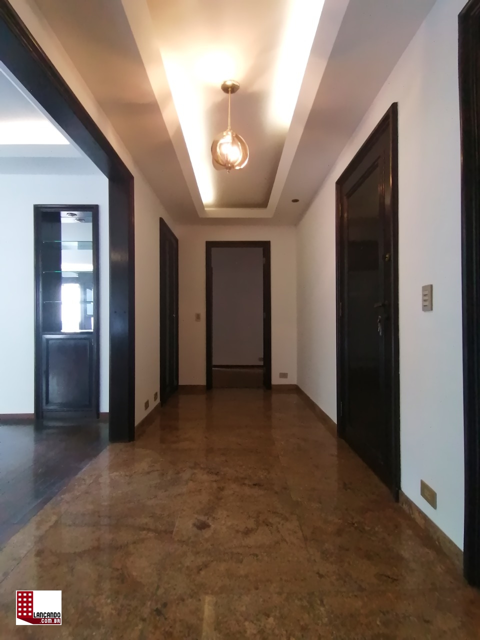 Apartamento à venda com 4 quartos, 260m² - Foto 4