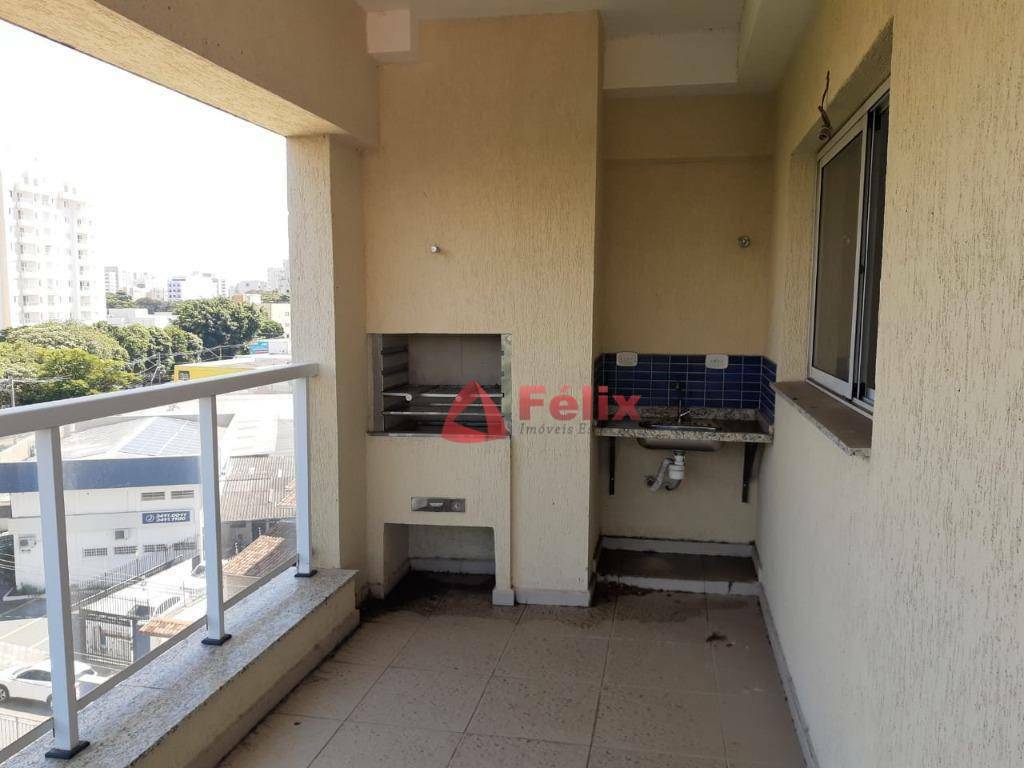 Apartamento à venda com 3 quartos, 125m² - Foto 3