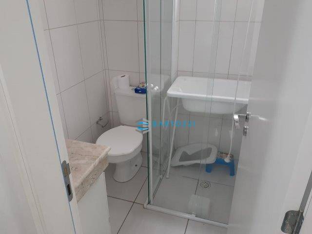 Apartamento à venda com 2 quartos, 70m² - Foto 12