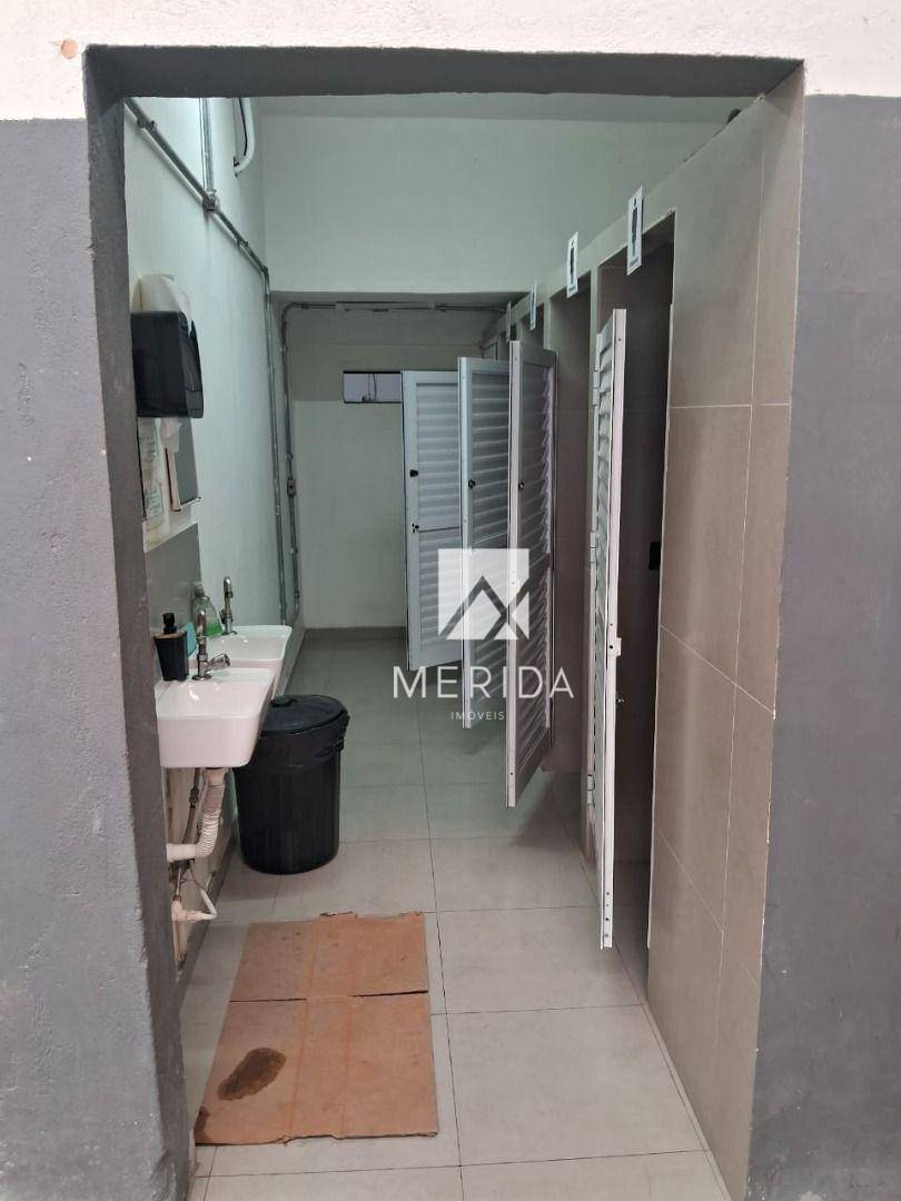 Depósito-Galpão-Armazém para alugar, 1350m² - Foto 10
