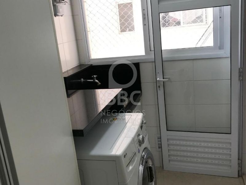 Apartamento à venda com 3 quartos, 146m² - Foto 15