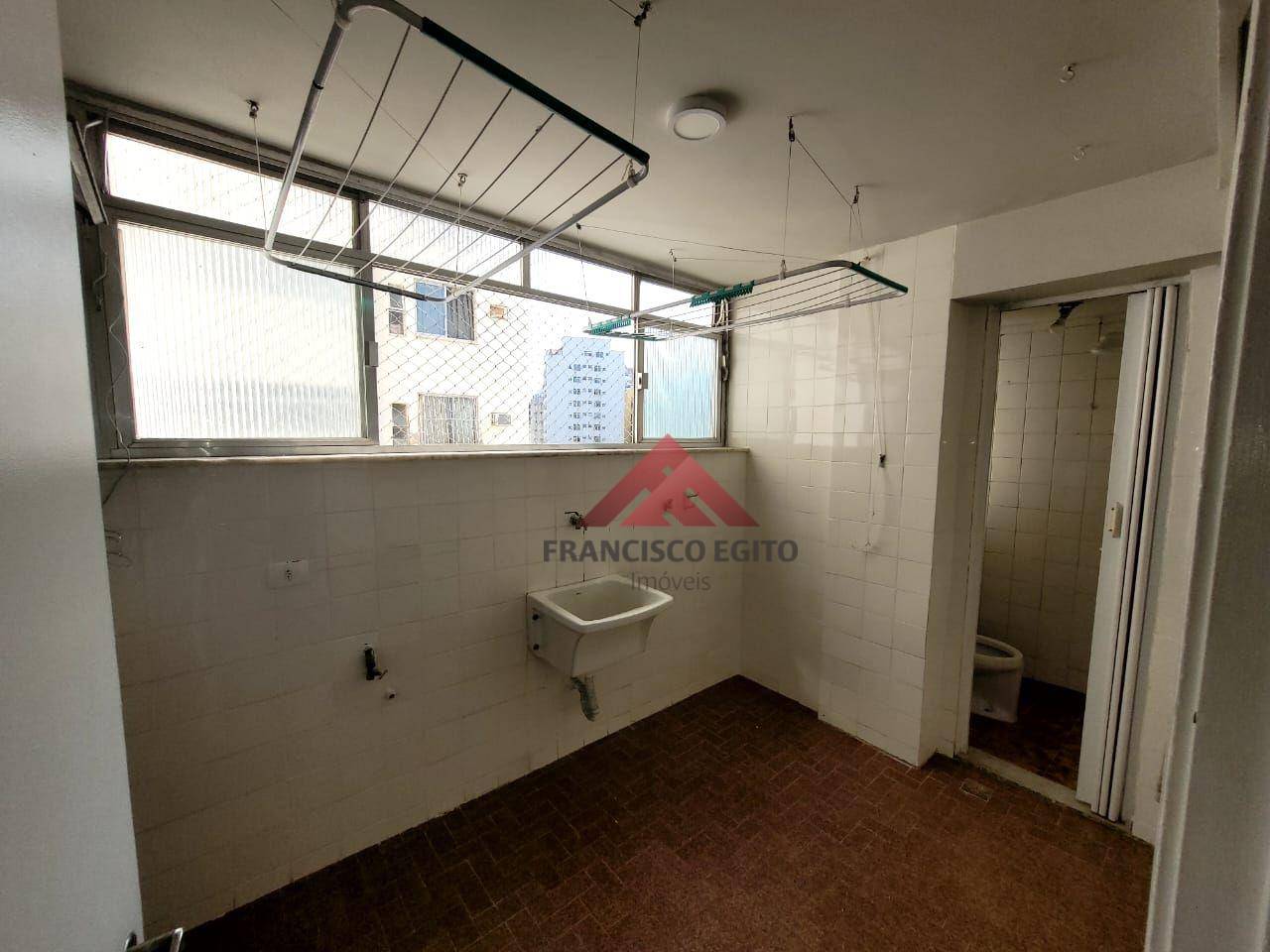 Apartamento para alugar com 3 quartos, 120m² - Foto 18