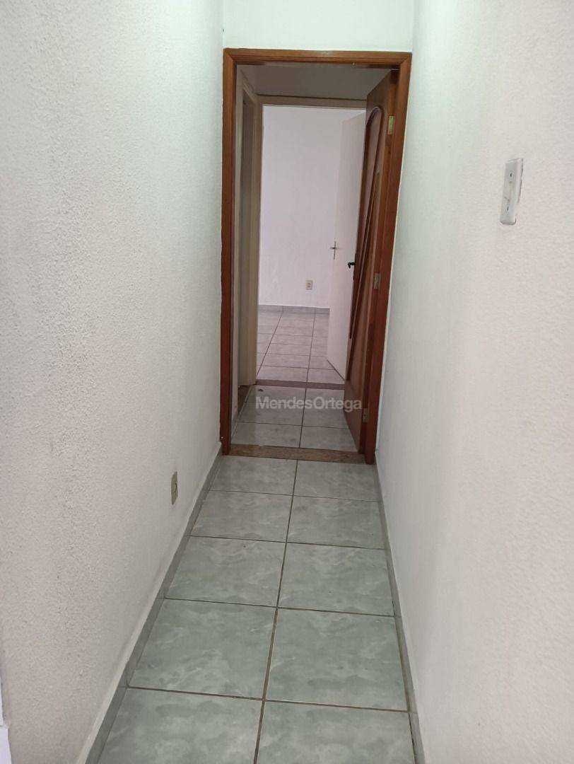 Casa para alugar com 3 quartos, 140m² - Foto 6