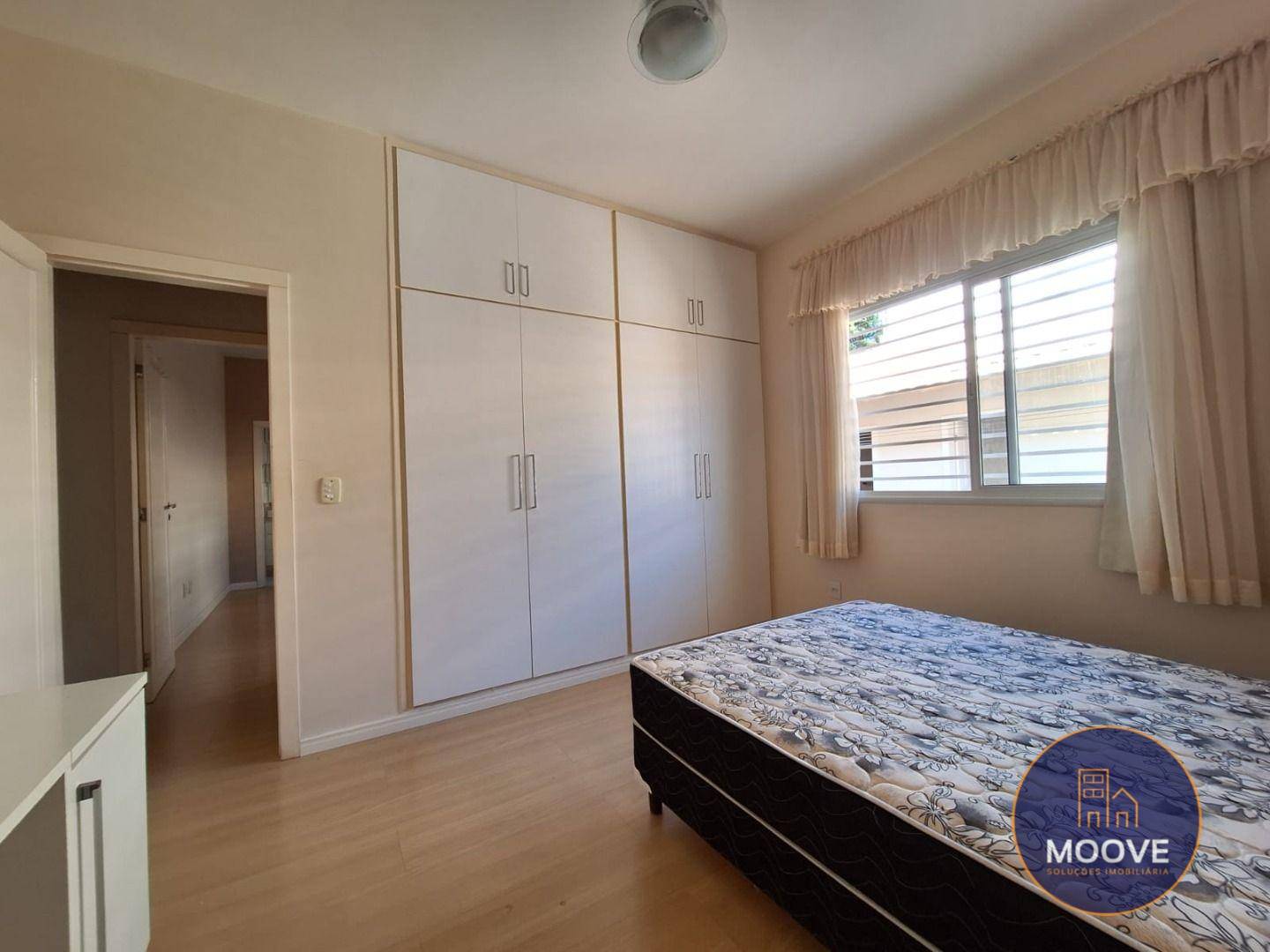 Casa à venda com 3 quartos, 325M2 - Foto 12