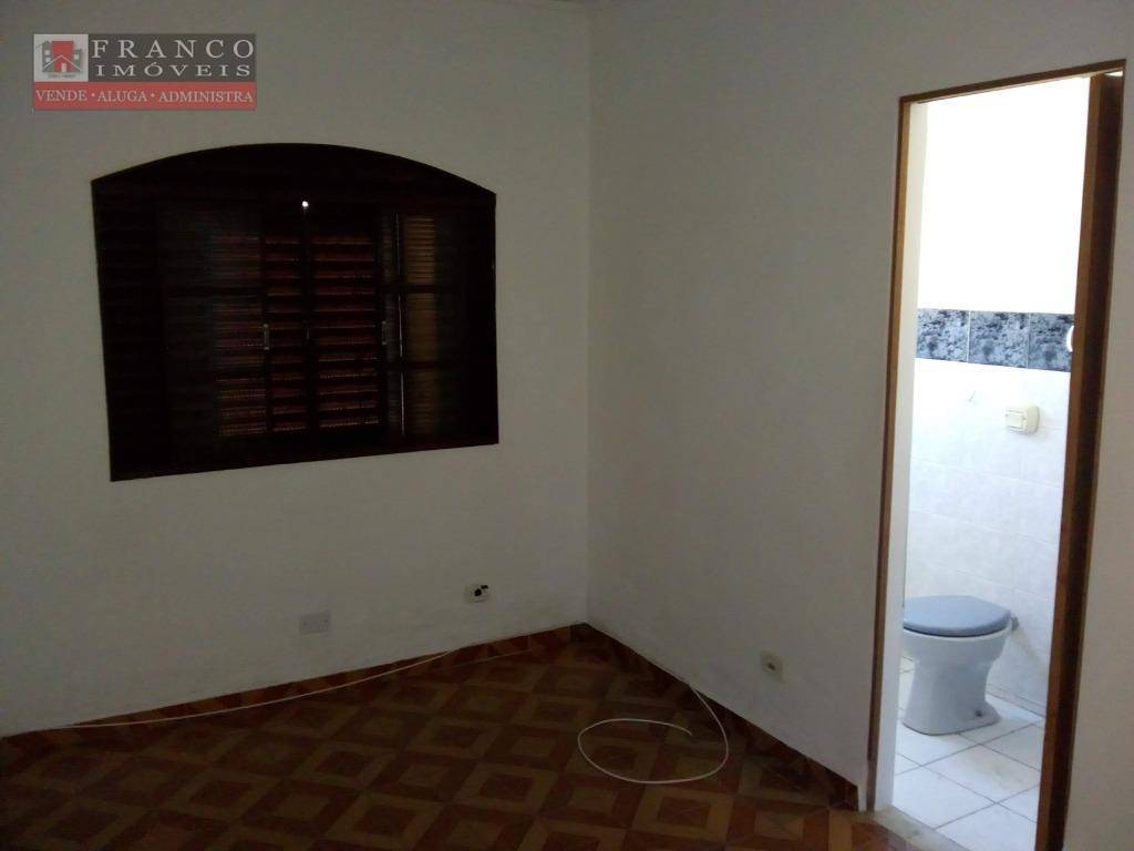 Casa, 4 quartos, 300 m² - Foto 23