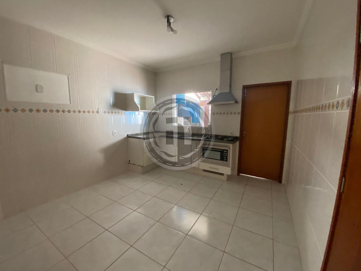 Casa de Condomínio para alugar com 3 quartos, 309m² - Foto 16